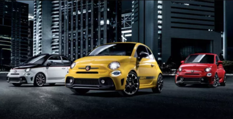 If I’m correct the one on the left is a 595C Turismo, the middle one is a 595 Competizione, and a regular 595 is on the right.